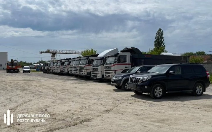 ДБР передало Збройним силам авто, арештовані в родичів Медведчука та Козака, на мільйон доларів